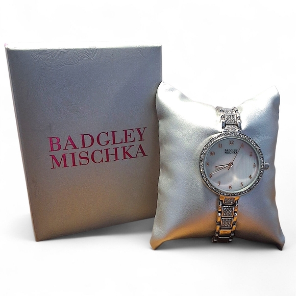 Badgley Mischka Women’s Crystal Stainless Steel Bracelet Watch NWOT main image 14